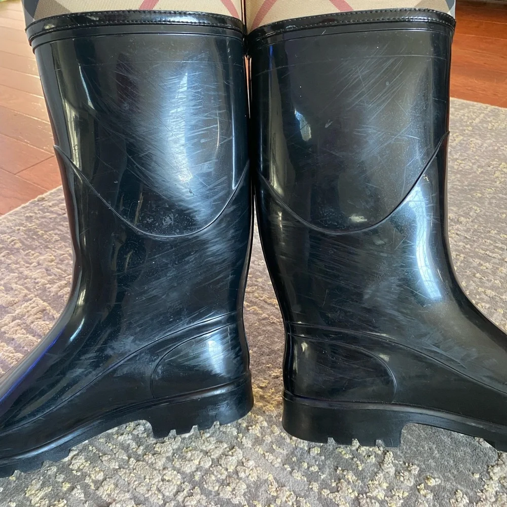 Womens Classic Burberry Rain boots Size 40 - Picture 5 of 9